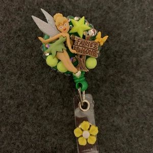 Retractable badge reel